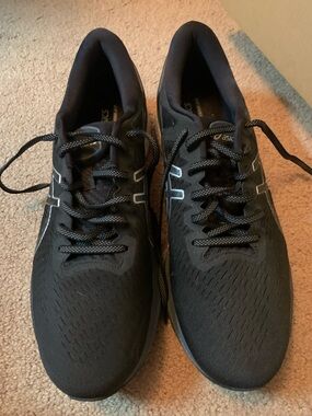 ASICS Black Athletic Running Shoes with Reflective Accents